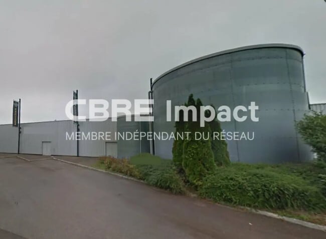 Plus de détails pour Local d’activités à vendre