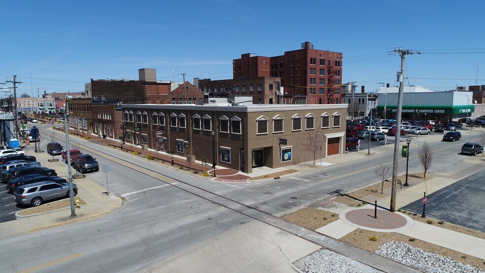 114-116 S Buckeye St, Kokomo, IN à louer - Photo de l’immeuble – Image 2 sur 5
