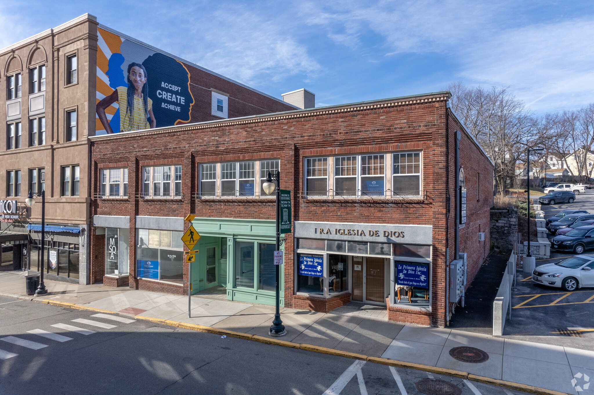2 Monument Sq, Woonsocket, RI à vendre Photo principale– Image 1 sur 59