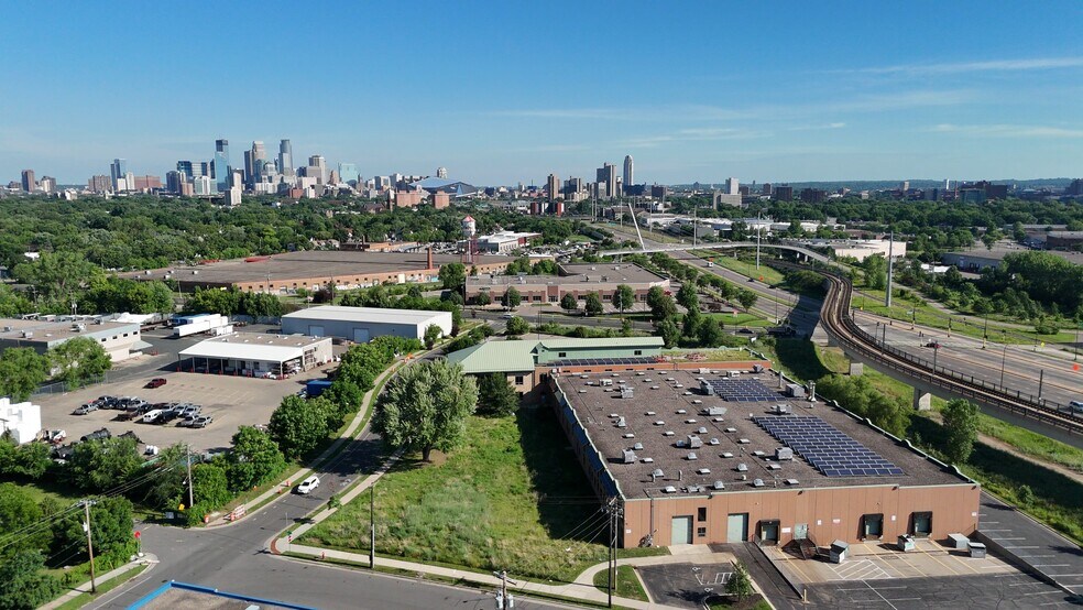 2801 21st Ave S, Minneapolis, MN à louer - Vidéo sur l’annonce professionnelle – Image 2 sur 5