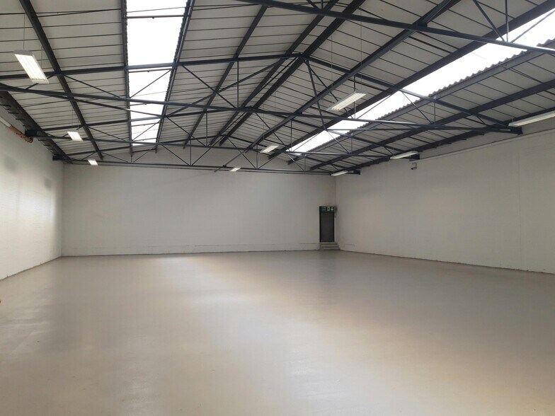 Lanrick Rd, Londres à louer - Photo de l’immeuble – Image 3 sur 10