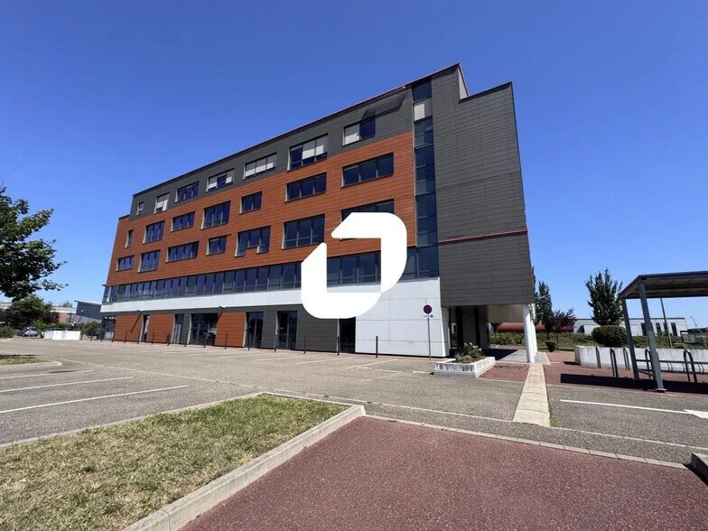 Bureau dans Strasbourg à louer - Photo de l’immeuble – Image 2 sur 7