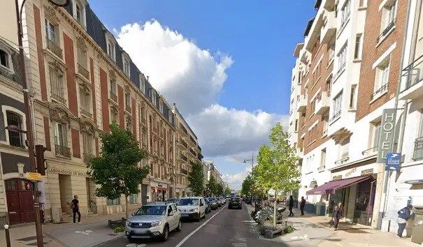 Local commercial dans Versailles à louer - Photo de l’immeuble – Image 2 sur 3