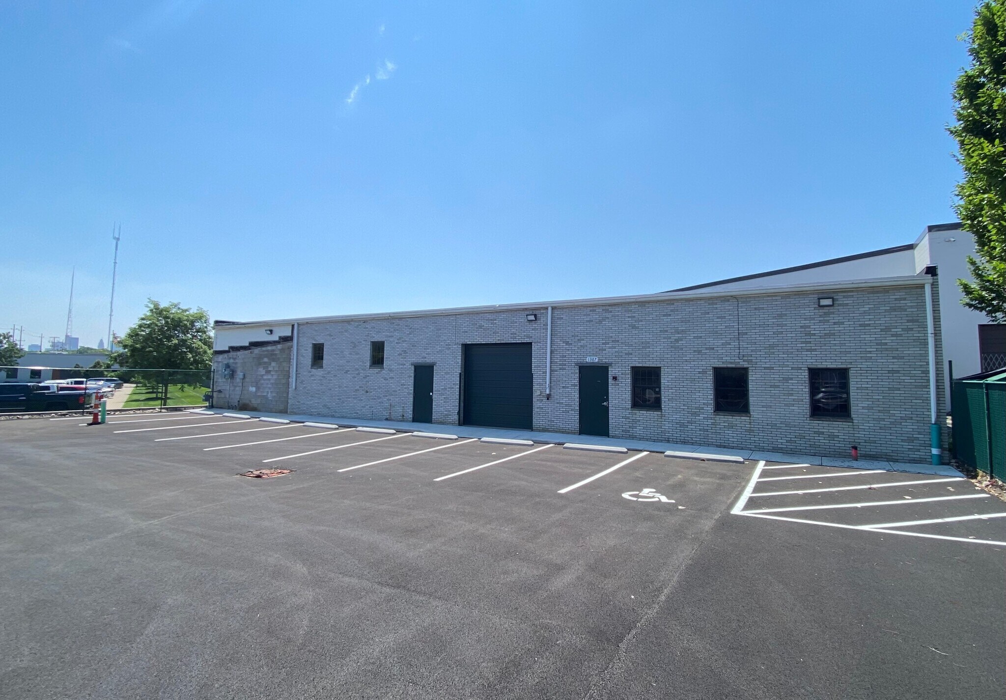 1383-1385 Goodale Blvd., Grandview Heights, OH à louer Photo de l’immeuble– Image 1 sur 5