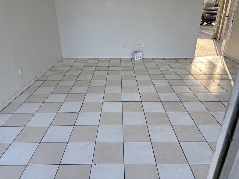 1700 N Harbor City Blvd, Melbourne, FL à vendre - Photo de l’immeuble – Image 2 sur 9