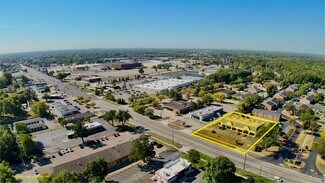 Plus de détails pour 8017-8067 N Wayne Rd, Westland, MI - Local commercial à louer