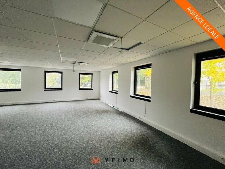 Bureau dans Le Pecq à louer - Photo intérieure – Image 1 sur 4