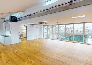 114-118 Southampton Row, Londres à louer Numérisation 3D Matterport– Image 1 sur 9