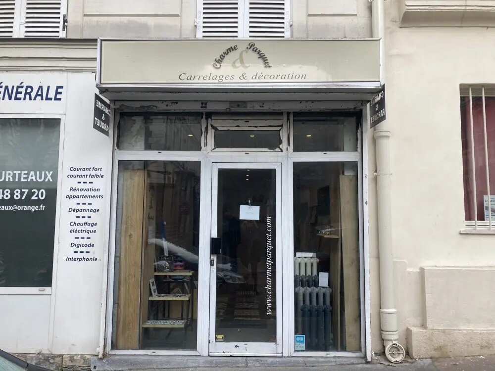 100 Rue Truffaut, Paris à vendre Photo de l’immeuble– Image 1 sur 1