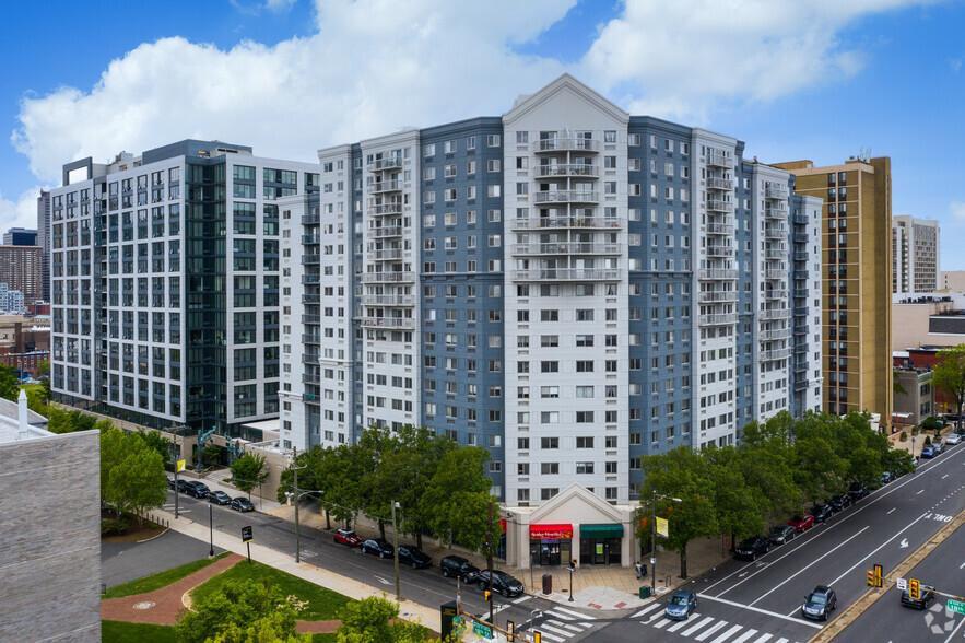 500 N 18th St, Philadelphia, PA à louer - Photo de l’immeuble – Image 1 sur 7