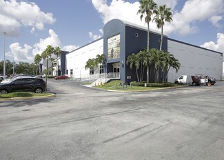 Plus de détails pour 7620 NW 25th St, Miami, FL - Industriel/Logistique à vendre