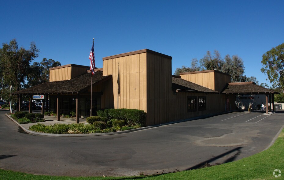 1407 Main St, Ramona, CA à louer - Photo de l’immeuble – Image 2 sur 3