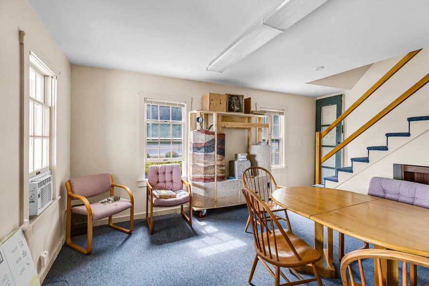 285 N King St, Northampton, MA à vendre - Photo de l’immeuble – Image 2 sur 6