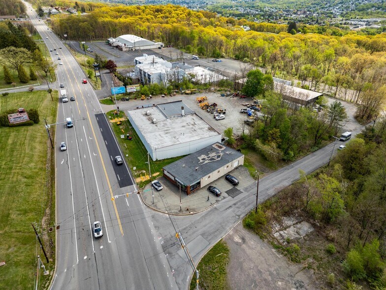 1908 Scranton Carbondale Hwy, Scranton, PA à louer - Photo de l’immeuble – Image 3 sur 8