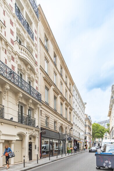 14-18 Rue Volney, Paris à louer - Photo de l’immeuble – Image 3 sur 14