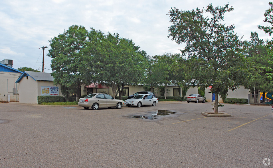 2603 University Ave, Lubbock, TX à louer - Photo principale – Image 2 sur 3