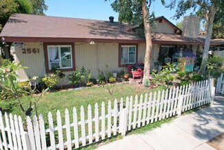 Plus de détails pour 2561 E Ward Ter, Anaheim, CA - Logement à vendre