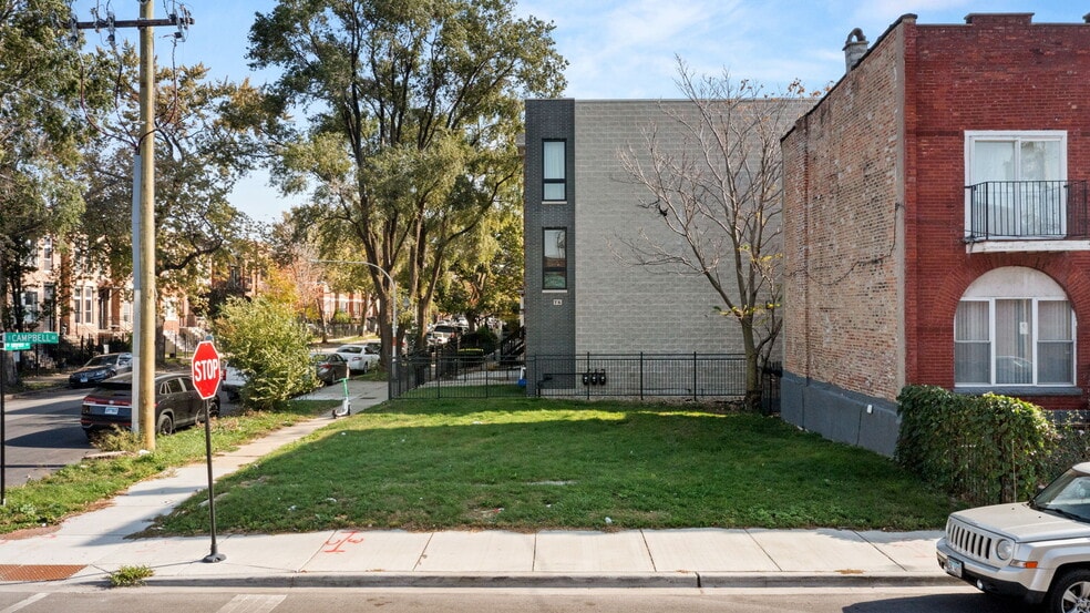 1001 Campbell ave, Chicago, IL à vendre - Autre – Image 1 sur 5