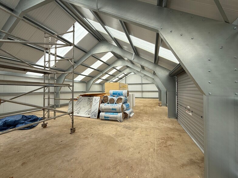 Unit 10 Hatfield, North Mymms à louer - Photo de l’immeuble – Image 2 sur 4