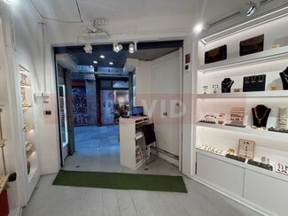 Plus de détails pour Local commercial à louer