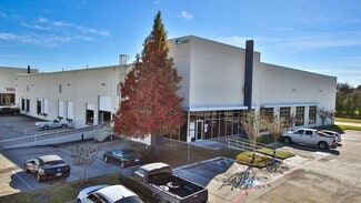 Plus de détails pour 3423 N Sam Houston Pky W, Houston, TX - Industriel/Logistique à louer