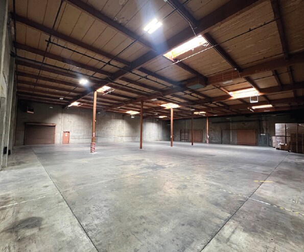 4450 Tidewater Ave, Oakland, CA à louer - Photo intérieure – Image 3 sur 3