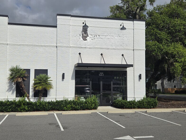 3501-3509 Frederica Rd, Saint Simons Island, GA à louer - Photo de l’immeuble – Image 1 sur 3
