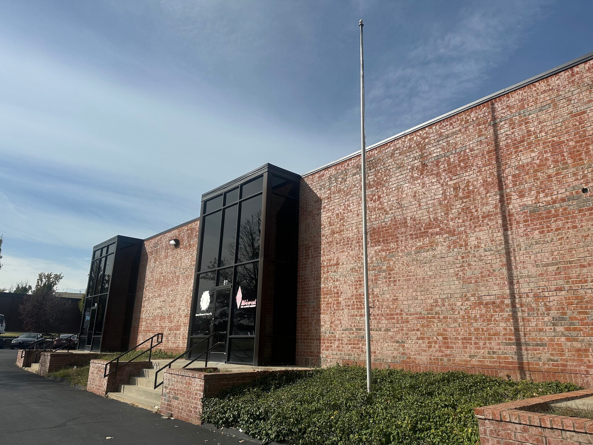 79-85 Weldon Pky, Maryland Heights, MO à louer Photo de l’immeuble– Image 1 sur 9