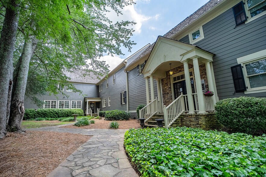5920 Odell St, Cumming, GA à vendre - Photo de l’immeuble – Image 2 sur 10