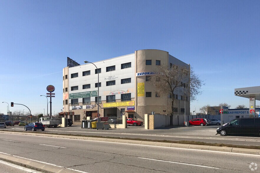 Avenida Real de Pinto, 158, Madrid, Madrid à louer - Photo principale – Image 1 sur 4