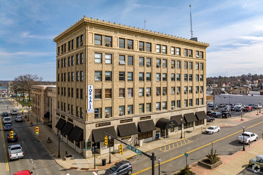 13 Park Ave W, Mansfield, OH à louer - Photo principale – Image 1 sur 23