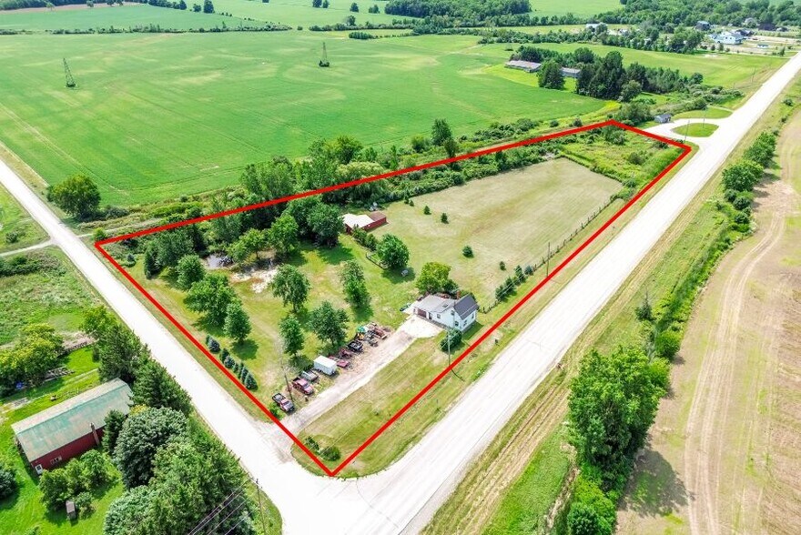 9819 Oneida Rd, Shedden, ON à vendre - Aérien – Image 1 sur 12