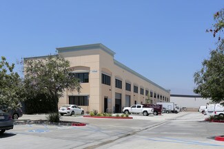 Plus de détails pour 1773 W San Bernardino Rd, West Covina, CA - Industriel/Logistique à louer