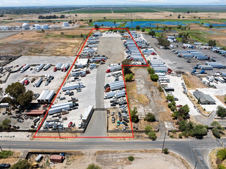 6729 W 6th St, Rio Linda, CA à vendre - Photo de l’immeuble – Image 2 sur 8