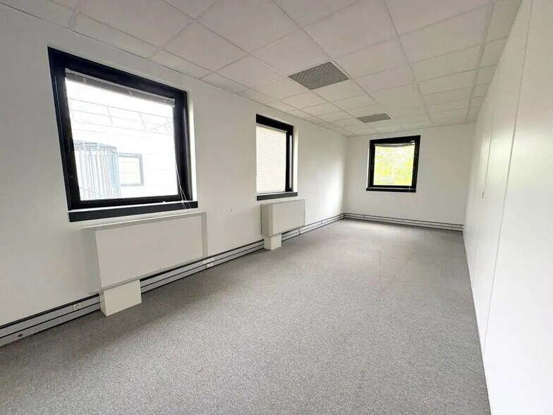 Bureau dans Le Pecq à vendre - Photo intérieure – Image 3 sur 9