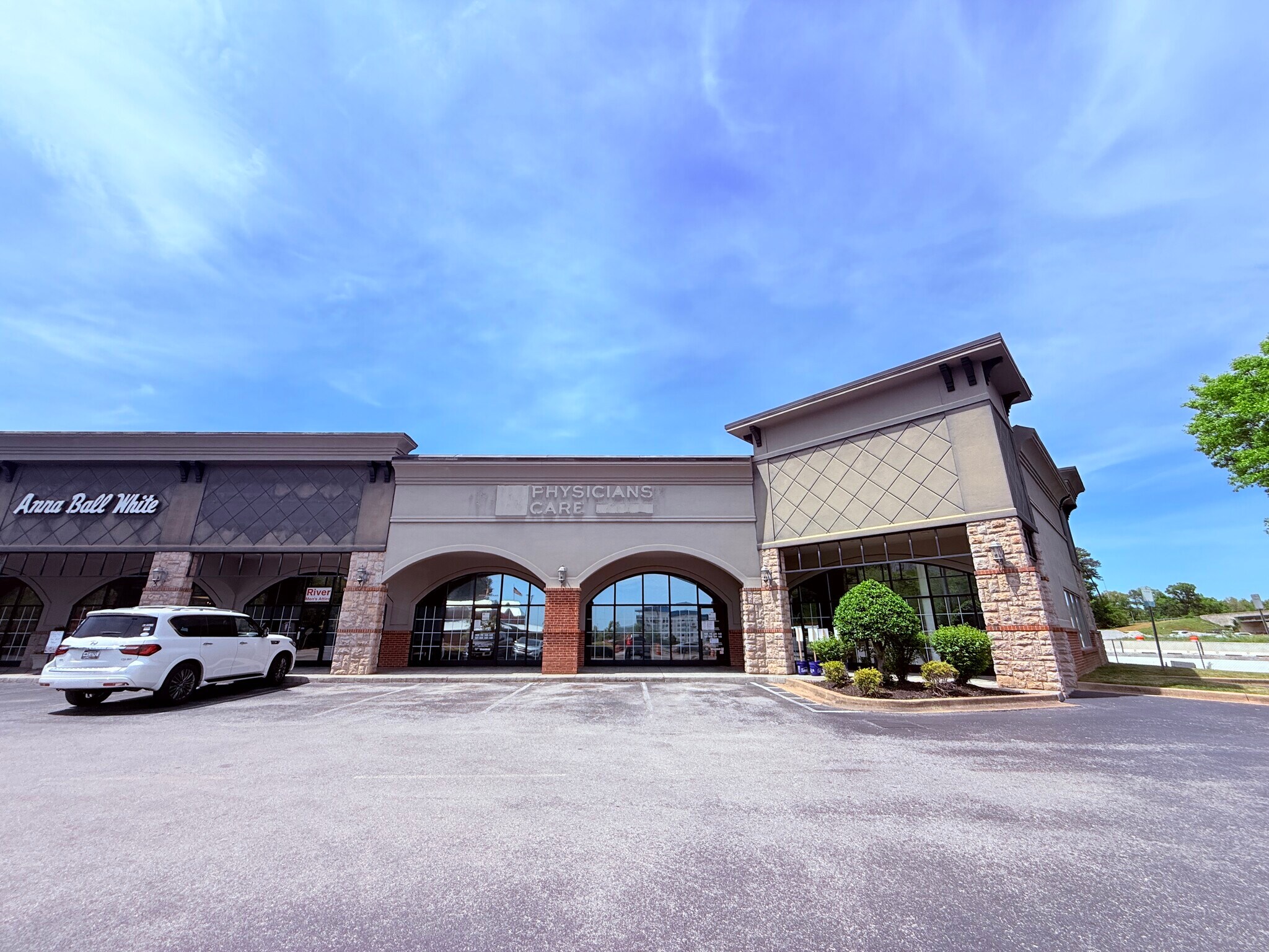 2021 Hamilton Place Blvd, Chattanooga, TN à louer Photo principale– Image 1 sur 9