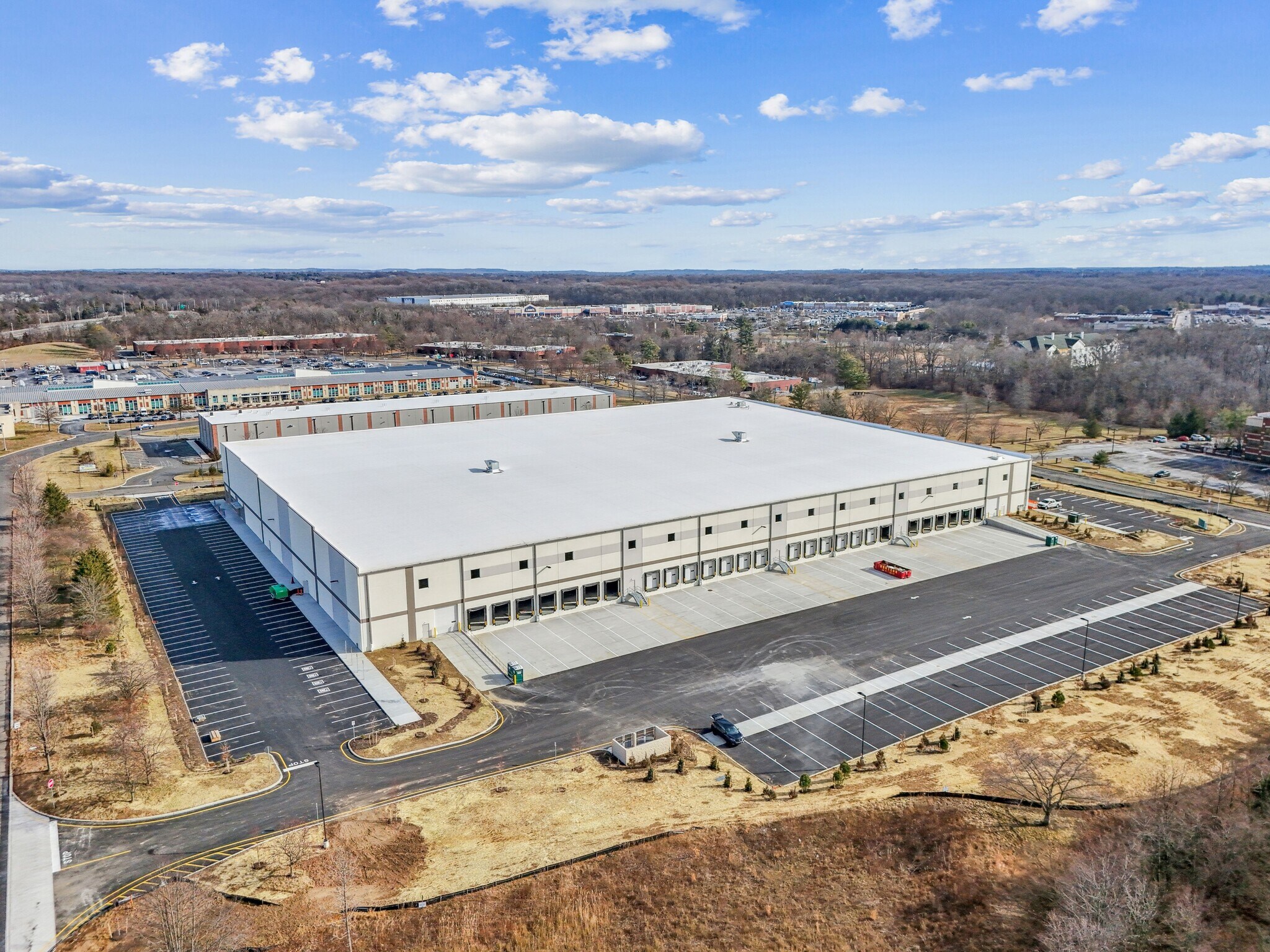 600 Horizon Dr, Hamilton, NJ à louer Photo de l’immeuble– Image 1 sur 14