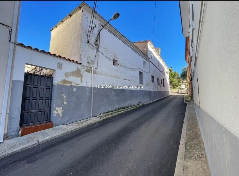 Immeuble residentiel dans Campo Real, Madrid à vendre - Photo de l’immeuble – Image 3 sur 4