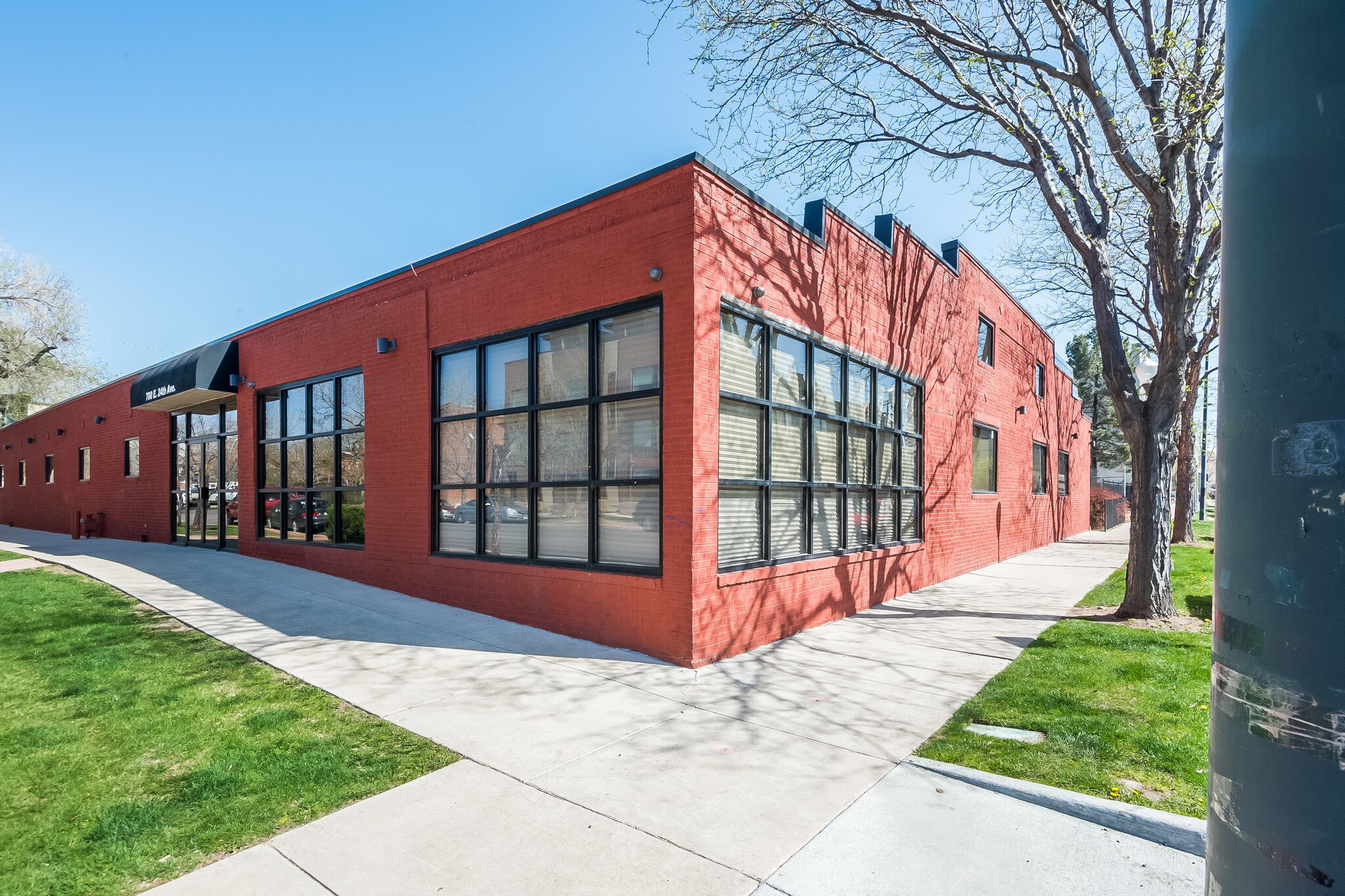 700 E 24th Ave, Denver, CO à louer Photo principale– Image 1 sur 12