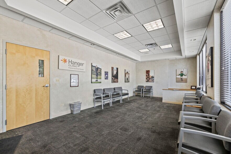 401 Harrison St, Oak Park, IL à vendre - Photo intérieure – Image 3 sur 7