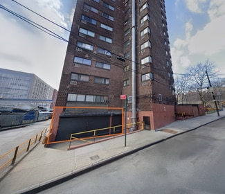Plus de détails pour 1880 Valentine Ave, Bronx, NY - Local d'activités à louer