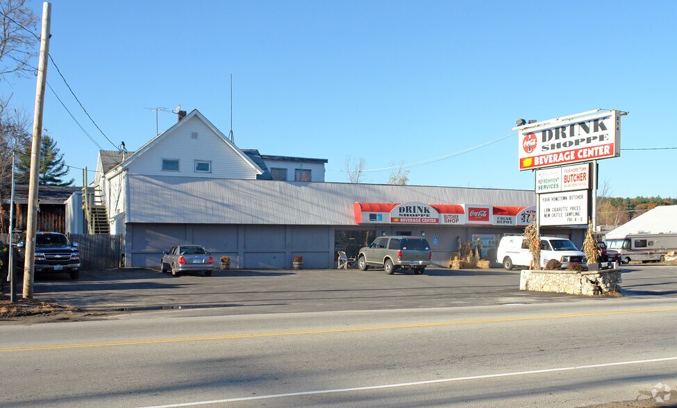 214-218 Central St, Hudson, NH à louer - Photo de l’immeuble – Image 3 sur 5