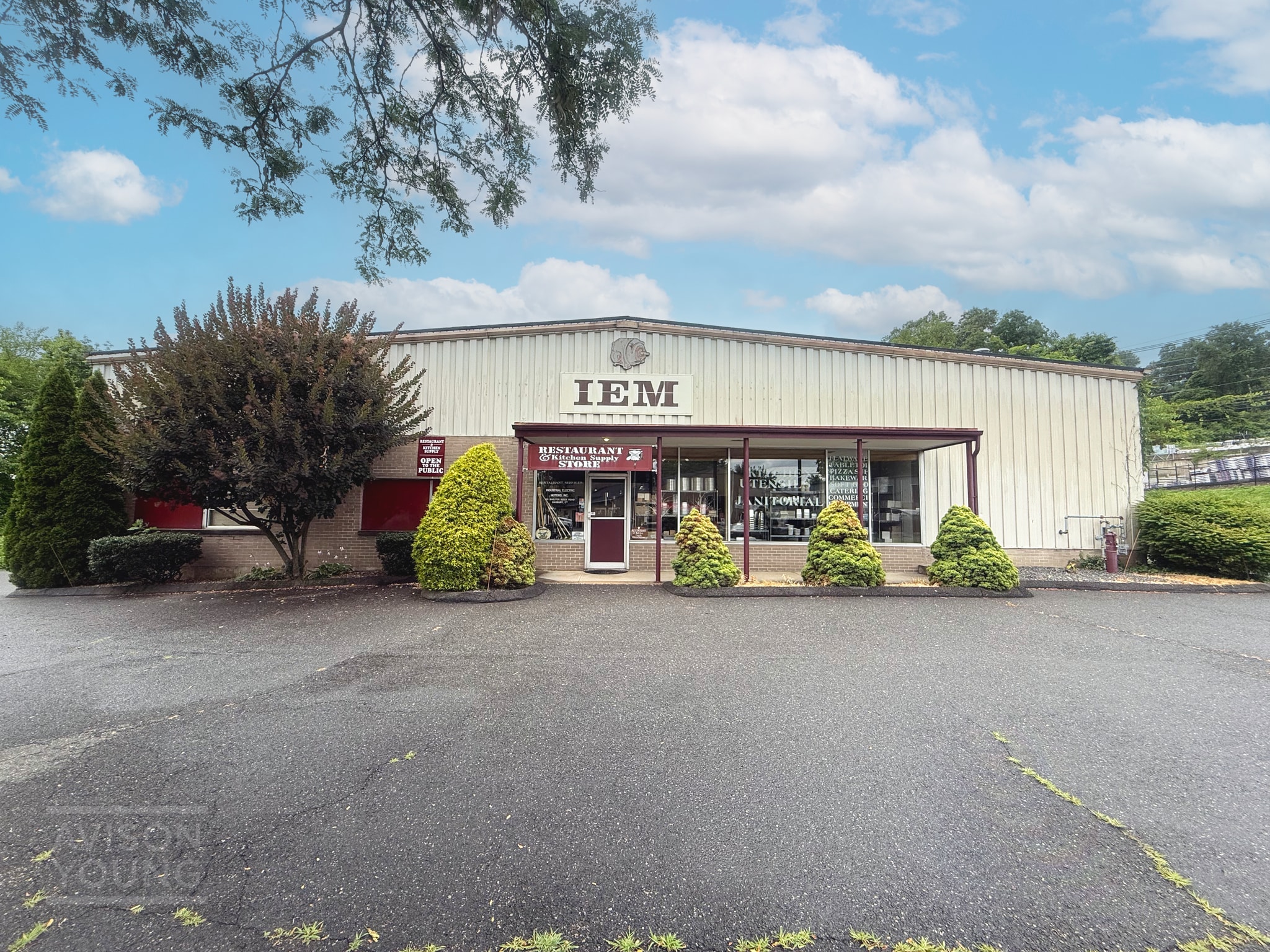 85 Shelter Rock Rd, Danbury, CT à vendre Photo de l’immeuble– Image 1 sur 5