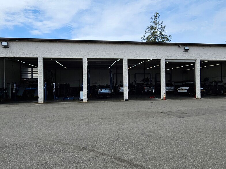 6616 35th Ave NE, Marysville, WA à louer - Photo de l’immeuble – Image 3 sur 12