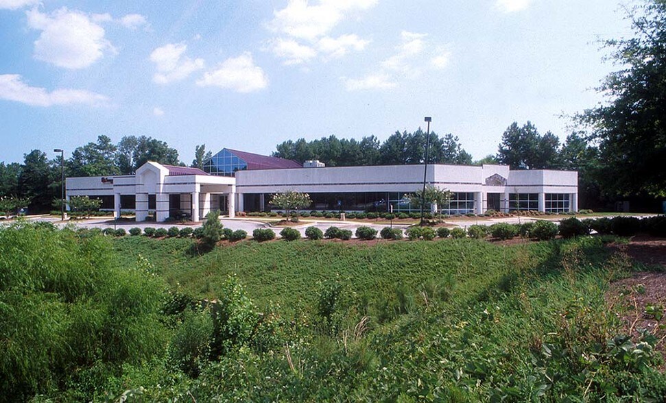 4000 Corporate Center Dr, Morrow, GA à louer - Photo de l’immeuble – Image 2 sur 32