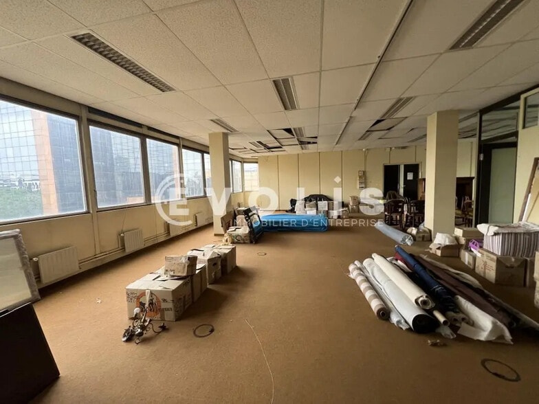Bureau dans Fontenay-sous-Bois à louer - Photo de l’immeuble – Image 3 sur 10