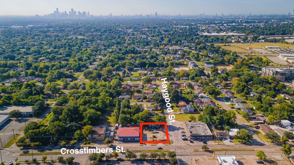 502 Crosstimbers, Houston, TX à vendre - Photo de l’immeuble – Image 3 sur 9