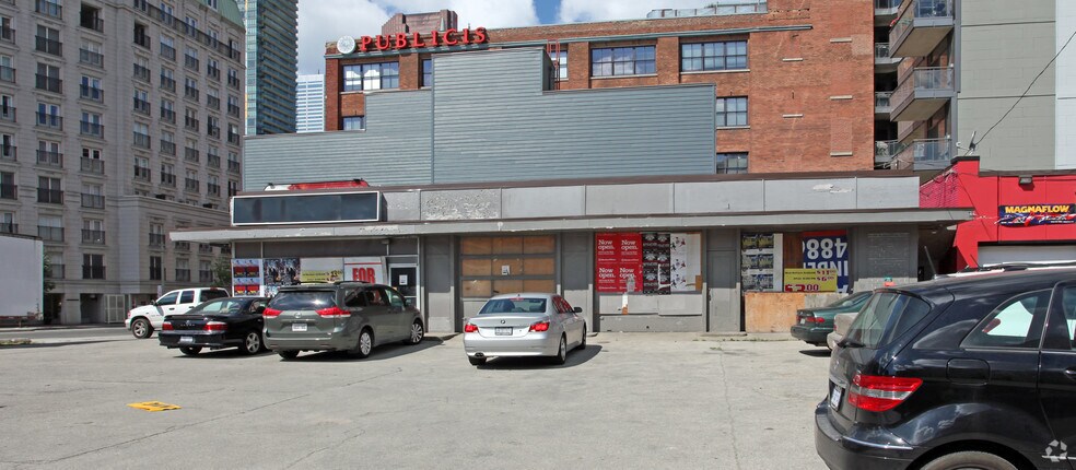 128 Richmond St E, Toronto, ON à louer - Photo de l’immeuble – Image 2 sur 2