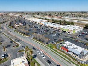 44410-44600 Valley Central Way, Lancaster, CA - VUE AÉRIENNE  vue de carte - Image1