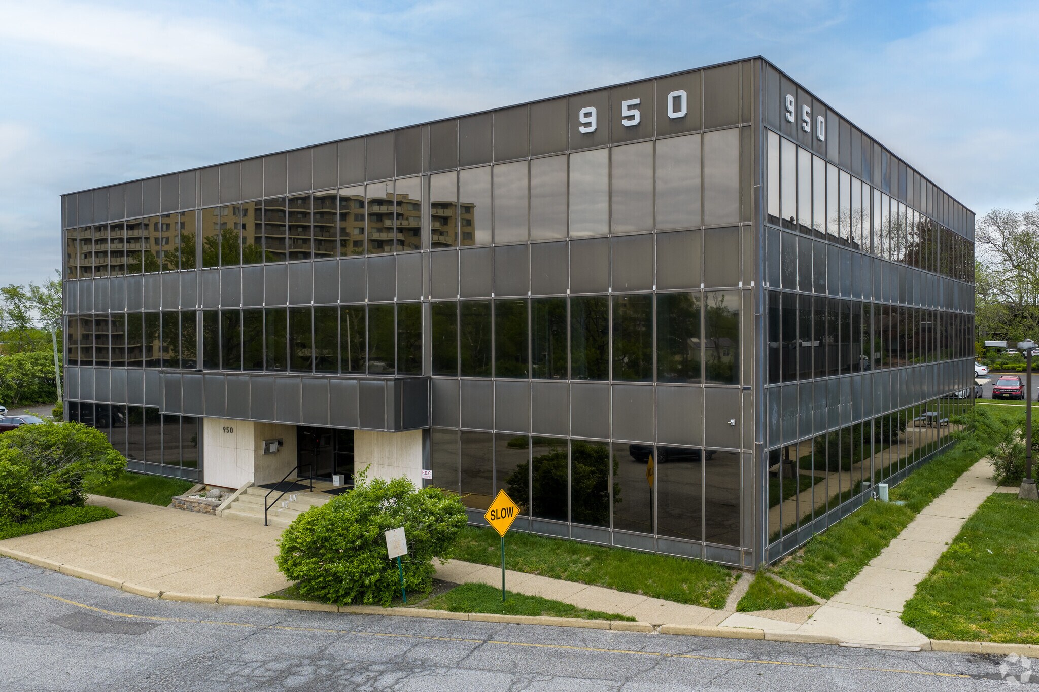 950 N Kings Hwy, Cherry Hill, NJ à louer Photo de l’immeuble– Image 1 sur 7